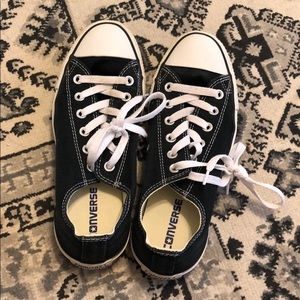 Black converse